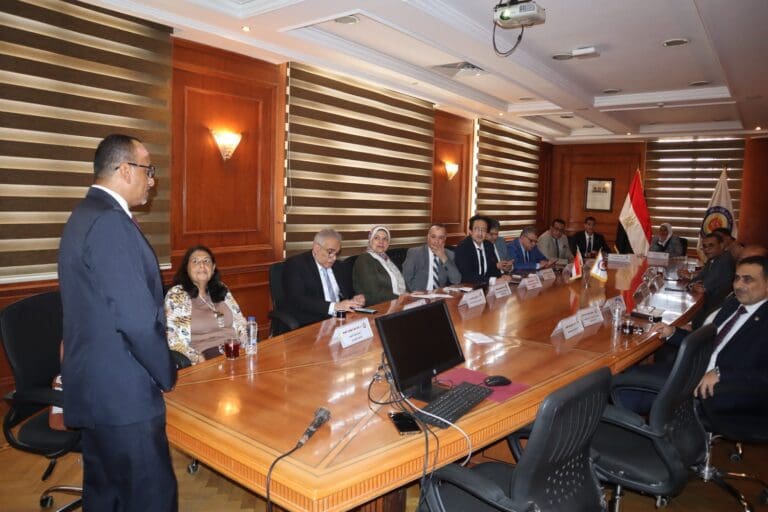 خبراء القانون والإتيكيت يقدمون محاضرات للمرشحين لرئاسة الجامعات 1 IMG 20240822 WA0065 خبراء القانون والإتيكيت يقدمون محاضرات للمرشحين لرئاسة الجامعات موقع في الجامعة
