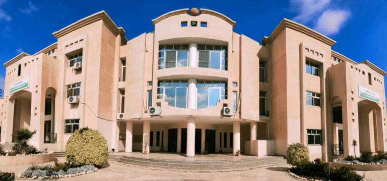 لطلاب الثانوية العامة .. كل ما تريد معرفته عن نظام الدراسة في معهد الوادي بالعبور 17 اين يقع معهد الوادى العالي للعلوم الأدارية قسم نظم معلومات لطلاب الثانوية العامة .. كل ما تريد معرفته عن نظام الدراسة في معهد الوادي بالعبور موقع في الجامعة