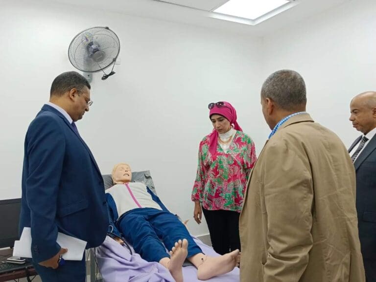 ننشر استعدادات كلية الطب بالأقصر وجاهزيتها للعام الجامعي الجديد 4 FB IMG 1725609393393 ننشر استعدادات كلية الطب بالأقصر وجاهزيتها للعام الجامعي الجديد موقع في الجامعة