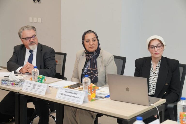 نائب رئيس جامعة عين شمس تستقبل فريق خبراء من منظمة التعاون والتنمية الاقتصادية (OECD) 3 IMG 20240913 WA0009 التعليم العالي نائب رئيس جامعة عين شمس تستقبل فريق خبراء من منظمة التعاون والتنمية الاقتصادية (OECD) موقع في الجامعة