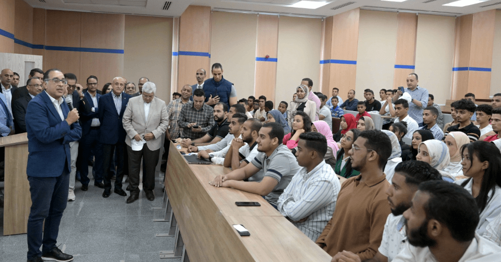 بعد زيارة مدبولي لها.. كل ما تريد معرفته عن جامعة طيبة التكنولوجية بالأقصر 1 13 جامعة طيبة التكنولوجية بعد زيارة مدبولي لها.. كل ما تريد معرفته عن جامعة طيبة التكنولوجية بالأقصر موقع في الجامعة
