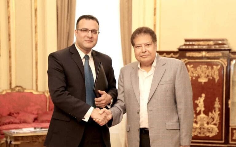 بعد تواجده ضمن أفضل 80 عالم فى تطوير الدواء عالميا.. من هو الدكتور إبراهيم الشربيني؟ 3 من هو الدكتور إبراهيم الشربيني؟