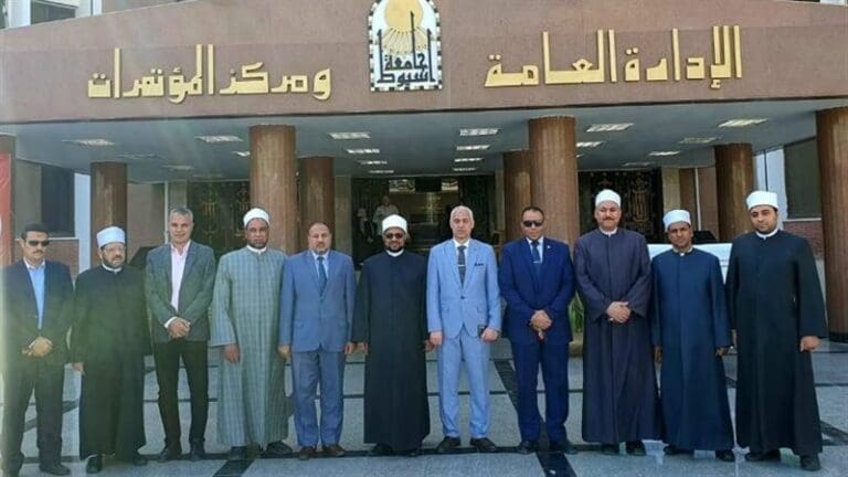 رئيس جامعة أسيوط: التعاون مع الأزهر ضمانة كافية لبناء وعي الشباب وتحصينهم ضد الأفكار الهدامة 1 190 جامعة أسيوط رئيس جامعة أسيوط: التعاون مع الأزهر ضمانة كافية لبناء وعي الشباب وتحصينهم ضد الأفكار الهدامة موقع في الجامعة