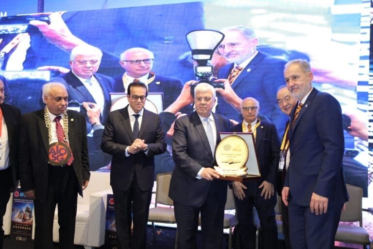 وزيرا الصحة والتعليم العالي يشهدان افتتاح المؤتمر الدولي الخامس والثلاثين للجهاز الهضمي والكبد والأورام 9 5f3cd30e 4ea7 49d0 bce7 2e80fb9c74fe المنصورة وزيرا الصحة والتعليم العالي يشهدان افتتاح المؤتمر الدولي الخامس والثلاثين للجهاز الهضمي والكبد والأورام موقع في الجامعة