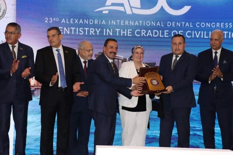 رئيس جامعة الإسكندرية يفتتح المؤتمر الدولى الثالت والعشرين لطب الأسنان 12 FB IMG 1731524480745 جامعة رئيس جامعة الإسكندرية يفتتح المؤتمر الدولى الثالت والعشرين لطب الأسنان موقع في الجامعة