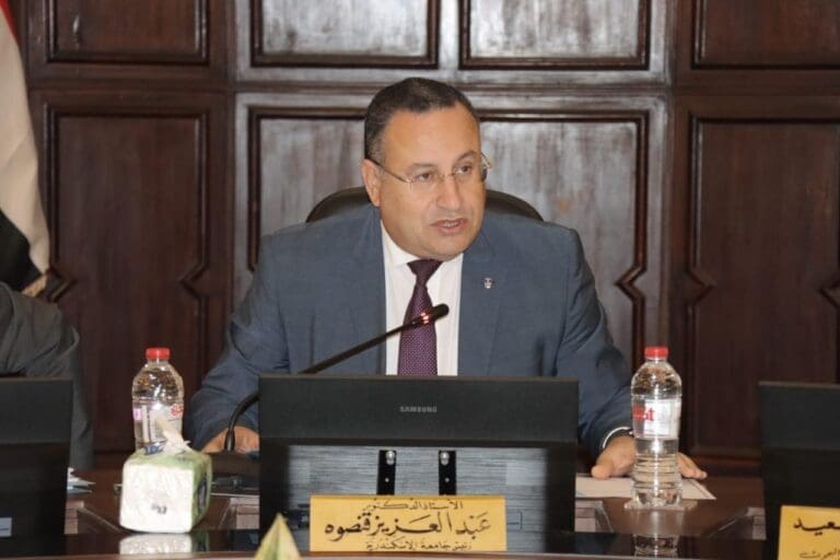 كيف يقود عبدالعزيز قنصوة مسيرة تطوير التعليم العالي والبحث العلمي داخل جامعة الإسكندرية 9 IMG 4703 جامعة كيف يقود عبدالعزيز قنصوة مسيرة تطوير التعليم العالي والبحث العلمي داخل جامعة الإسكندرية موقع في الجامعة