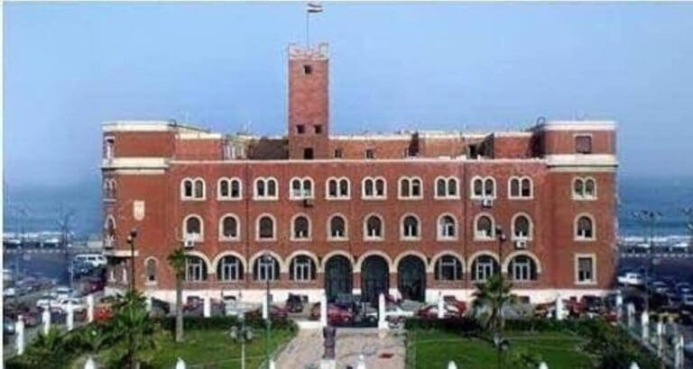 جامعة الإسكندرية تطلق قافلة طبية مجتمعية خدمية إلى جمعية التأهيل المهني والاجتماعي