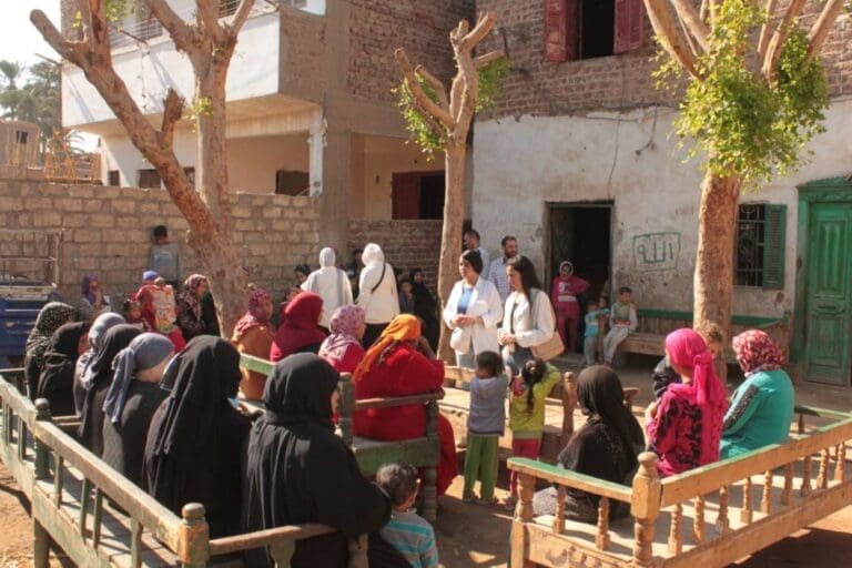 جامعة أسيوط تنظم قافلة لدعم الصحة النفسية للمرأة في (٣) من قرى محافظة أسيوط 2 قافلة طبية جامعة جامعة أسيوط تنظم قافلة لدعم الصحة النفسية للمرأة في (٣) من قرى محافظة أسيوط موقع في الجامعة