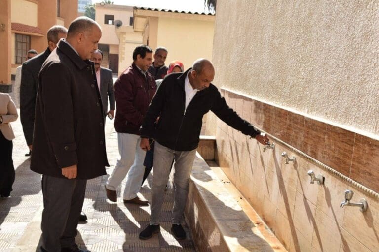 بعد اندلاع حريق بمدرسة.. سكرتير بورسعيد يتفقد جاهزية من مدارس المحافظة غدا 3 بالصور.. بعد اندلاع حريق باحدى المدارس غدا..سكرتير المحافظة يتفقد جاهزية عدد من المدارس