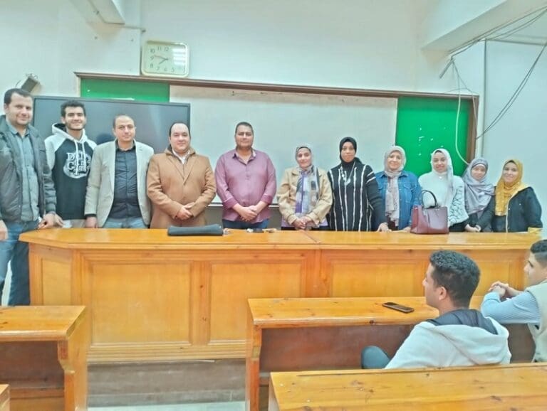 صيدلة بني سويف تنظم ندوة توعوية حول لاقمات البكتيريا كبديل للمقاومة 10 145 3 جامعة قناة السويس صيدلة بني سويف تنظم ندوة توعوية حول لاقمات البكتيريا كبديل للمقاومة موقع في الجامعة
