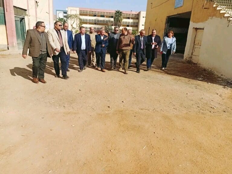 من بينهم مشروعات خريجين.. الشرقية تنفذ 277 مشروعا بتكلفة 4ر130 مليون جنيه 25 1735298739866 جامعة حلوان من بينهم مشروعات خريجين.. الشرقية تنفذ 277 مشروعا بتكلفة 4ر130 مليون جنيه موقع في الجامعة
