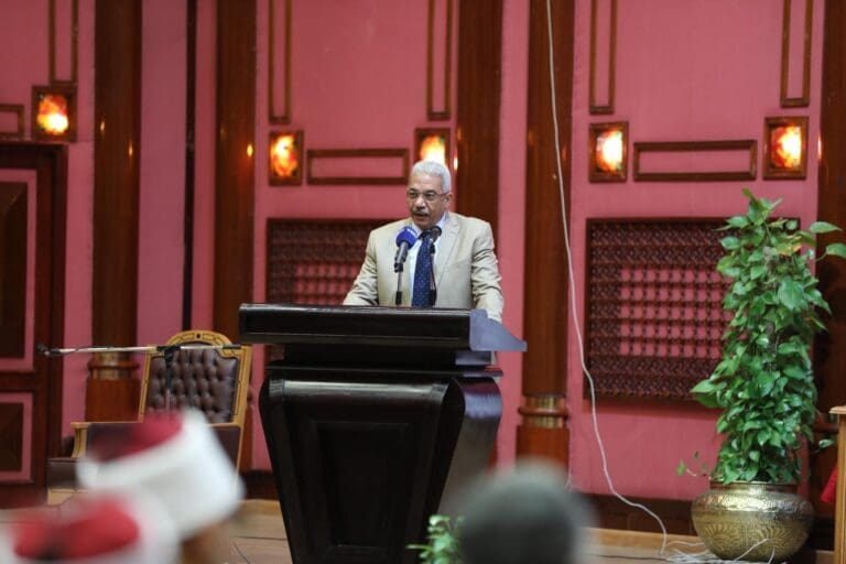25 ضعف الإنجليزية .. نائب رئيس جامعة الأزهر: اللغة العربية تحتوى على مليون ونصف مليون مفردة غير مكررة 20 3d54676a d82e 48ce a2d8 8f59b64aac28 جامعة قناة السويس 25 ضعف الإنجليزية .. نائب رئيس جامعة الأزهر: اللغة العربية تحتوى على مليون ونصف مليون مفردة غير مكررة موقع في الجامعة