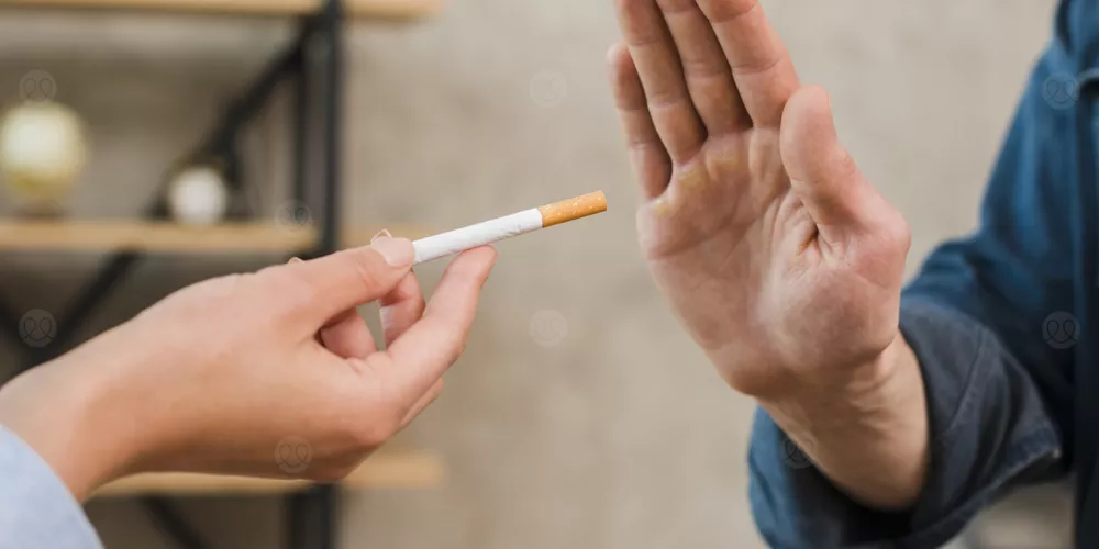 أستاذ أوعية دموية: عضلة القلب يمكن أن تقف عند الشاب بسبب دور برد عادي أو سيجارة 1 60d71f1535bb283952d1a5c9f145e500.jpg القلب أستاذ أوعية دموية: عضلة القلب يمكن أن تقف عند الشاب بسبب دور برد عادي أو سيجارة موقع في الجامعة
