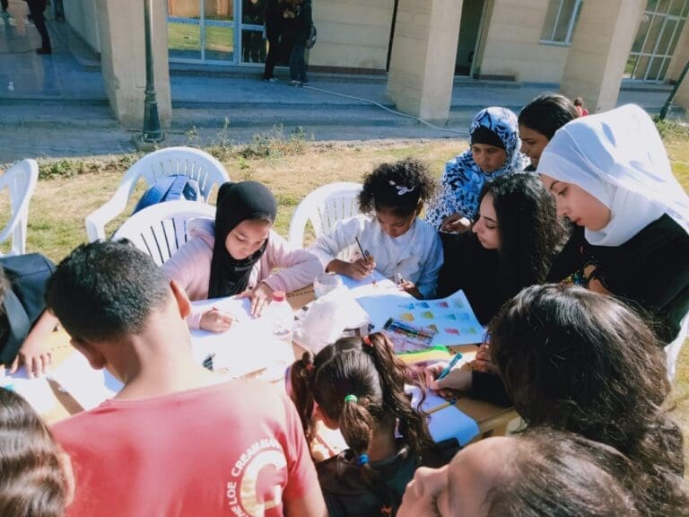 رئيس جامعة العريش يشهد إنطلاق مهرجان الأنشطة الطلابية بالمدن الجامعية طلبة وطالبات