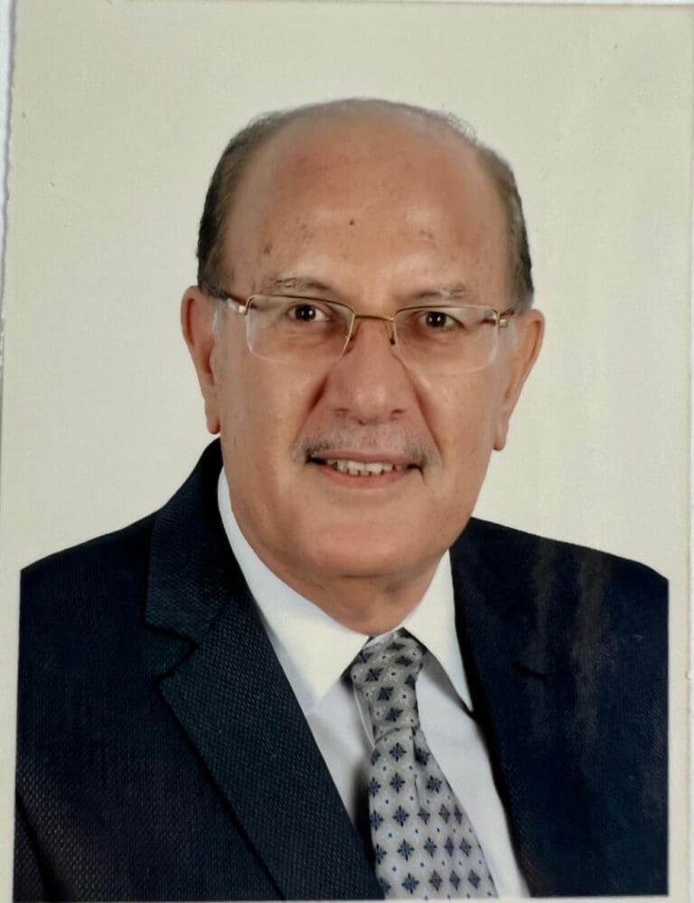 الدكتور محمد أيوب رئيسا لجنة قطاع طب الأسنان بالمجلس الأعلى للجامعات 19 IMG 20241229 WA0034 بني سويف الدكتور محمد أيوب رئيسا لجنة قطاع طب الأسنان بالمجلس الأعلى للجامعات موقع في الجامعة