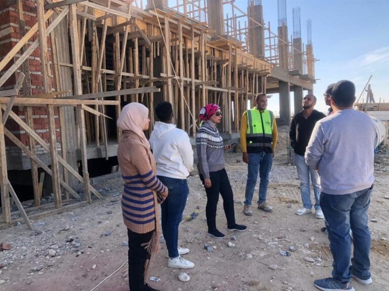تعليمات من رئيس جامعة الأقصر لإنشاء مدينة طيبة وجميع احتياجات الجامعة 29 رئيس جامعة الأقصر جامعة بنها تعليمات من رئيس جامعة الأقصر لإنشاء مدينة طيبة وجميع احتياجات الجامعة موقع في الجامعة