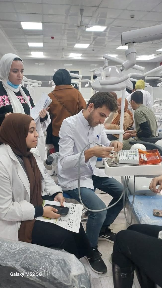 ورشة عمل بأسنان المنوفية لشباب الأطباء عن الزراعة 18 ورشة عمل بأسنان المنوفية جامعة بنها ورشة عمل بأسنان المنوفية لشباب الأطباء عن الزراعة موقع في الجامعة
