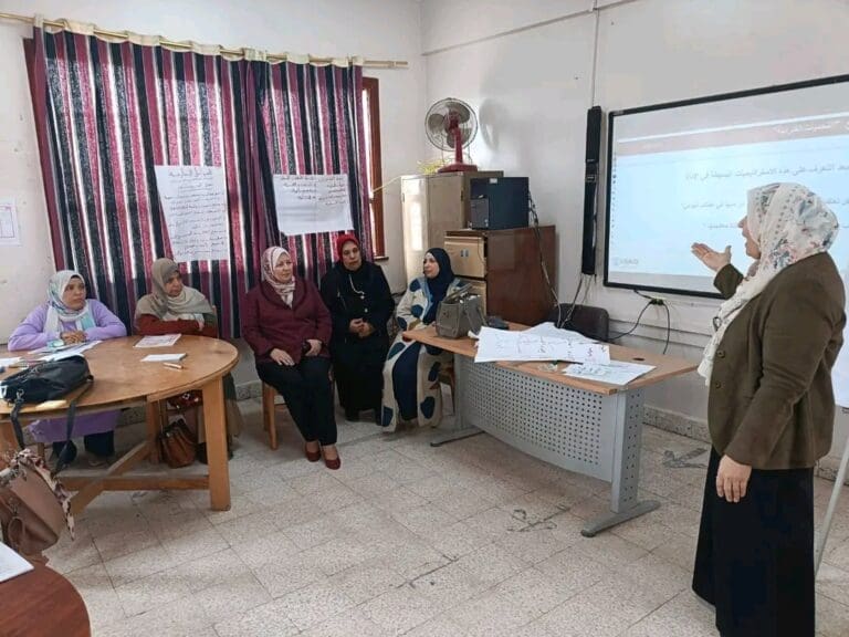 وكيل تعليم بني سويف تتابع تدريب 660 "ميسرة " بالتعليم المجتمعي 8 1737297531899 النيابة العامة وكيل تعليم بني سويف تتابع تدريب 660 "ميسرة " بالتعليم المجتمعي موقع في الجامعة