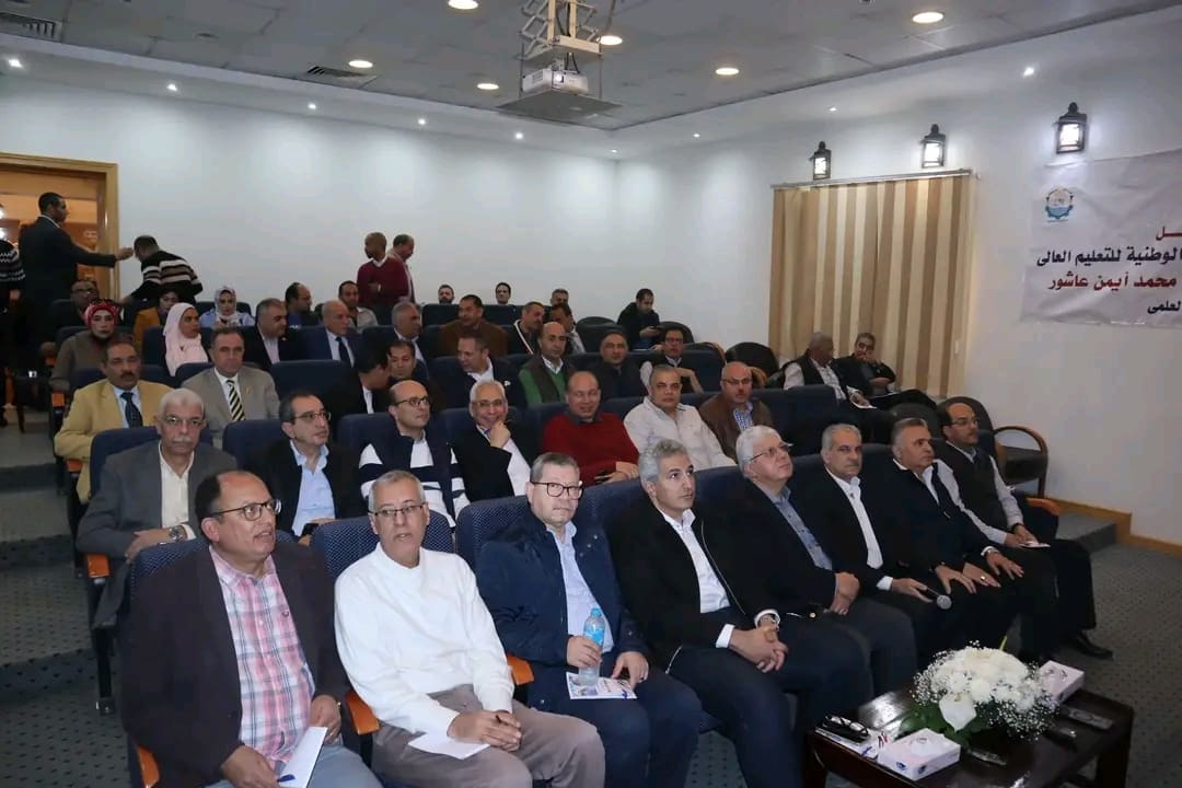 رئيس جامعة جنوب الوادي يشهد ورشة عمل حول "الإتاحة في التعليم" 1 1737820340826 جنوب رئيس جامعة جنوب الوادي يشهد ورشة عمل حول "الإتاحة في التعليم" موقع في الجامعة