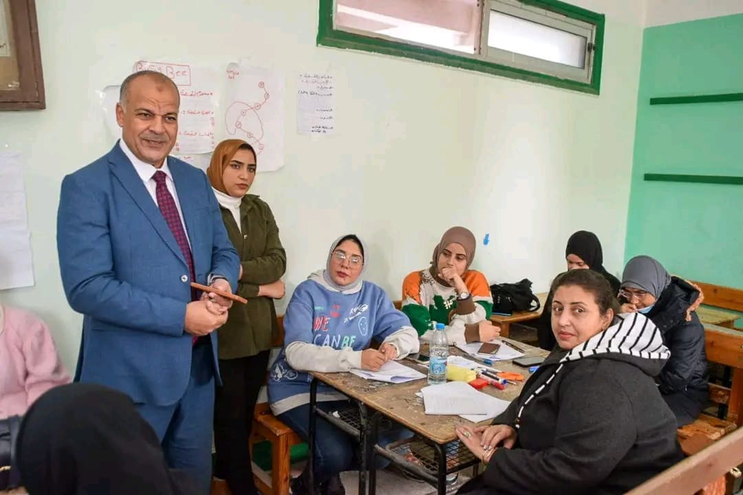 وكيل تعليم بورسعيد يوجه الشكر للقائمين على تدريب الحقائب التعليمية 1 1737981334722 تعليم بورسعيد وكيل تعليم بورسعيد يوجه الشكر للقائمين على تدريب الحقائب التعليمية موقع في الجامعة