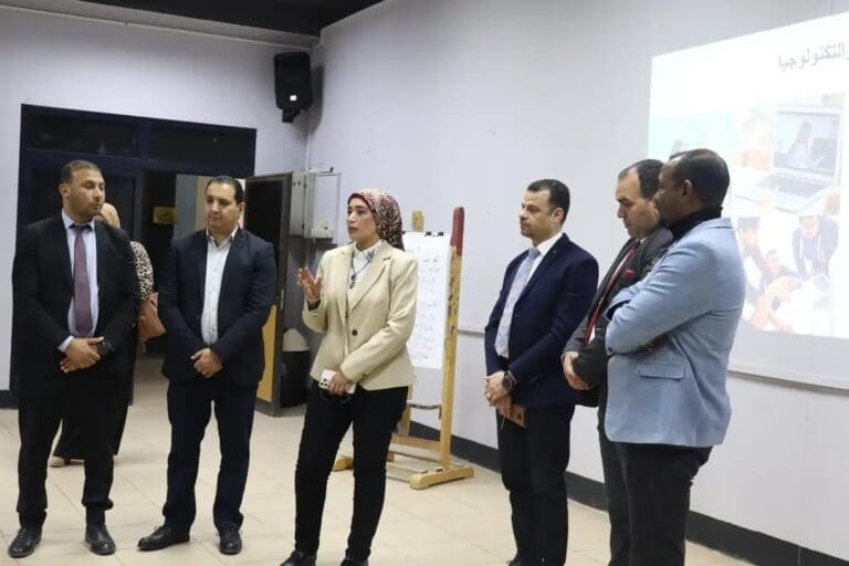 رئيس جامعة الأقصر تشهد فعاليات برنامج اعتماد مدربين جدد في مجال التراث الثقافي 16 1738076713475 الأقصر رئيس جامعة الأقصر تشهد فعاليات برنامج اعتماد مدربين جدد في مجال التراث الثقافي موقع في الجامعة