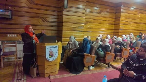 جلسة تعريفية للأطباء المقيمين الجدد بمستشفيات جامعة القاهرة 1 472686410 939999544892658 6114415454541028240 n مستشفيات جامعة القاهرة جلسة تعريفية للأطباء المقيمين الجدد بمستشفيات جامعة القاهرة موقع في الجامعة