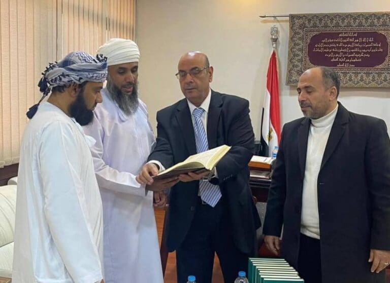 وفد من وزارة الأوقاف بسلطنة عمان يزور كلية القرآن الكريم بطنطا لبحث سبل التعاون الأكاديمي 11 474591277 1057302576436468 5684954628581276716 n البكالوريا وفد من وزارة الأوقاف بسلطنة عمان يزور كلية القرآن الكريم بطنطا لبحث سبل التعاون الأكاديمي موقع في الجامعة