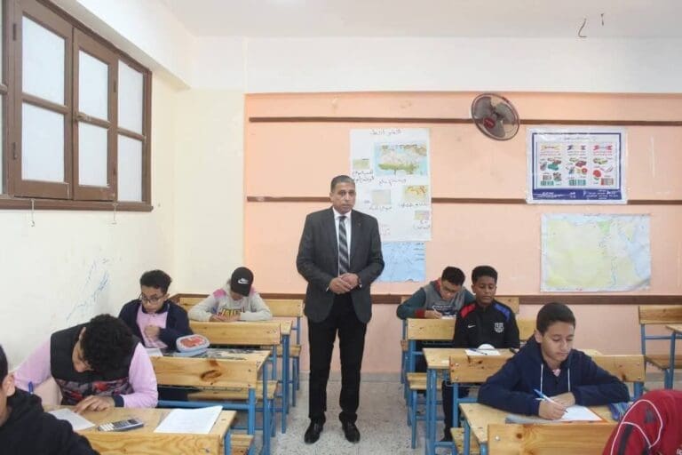 تعليم الجيزة .. استبعاد أحد مراقبي الأدوار لحيازته هاتف محمول أثناء الامتحانات 30 FB IMG 1736800659828 أرمنت تعليم الجيزة .. استبعاد أحد مراقبي الأدوار لحيازته هاتف محمول أثناء الامتحانات موقع في الجامعة