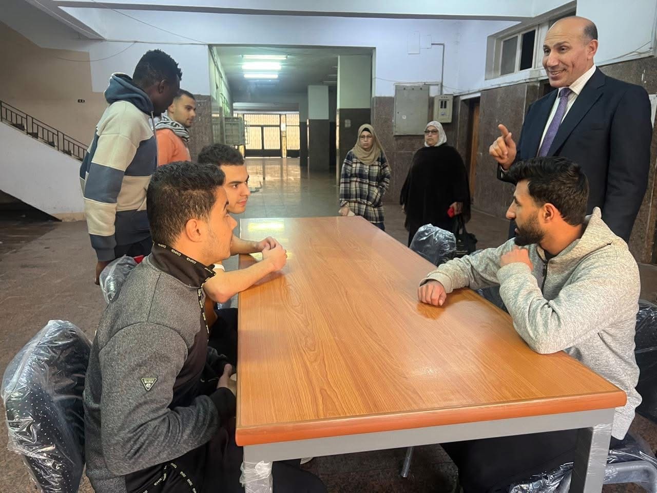 نائب رئيس جامعة الزقازيق لشئون التعليم والطلاب يتفقد المدن الجامعية لبحث سبل التطوير 1 IMG 8629 الزقازيق نائب رئيس جامعة الزقازيق لشئون التعليم والطلاب يتفقد المدن الجامعية لبحث سبل التطوير موقع في الجامعة