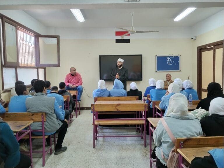 الأوقاف تنظم 339 ندوة حول قضايا السكان والصحة الإنجابية بالتعاون مع وزارة الصحة والسكان 22 b26fc6f8 d0f7 454b b5a9 54d6873bc006 جامعة حلوان الأوقاف تنظم 339 ندوة حول قضايا السكان والصحة الإنجابية بالتعاون مع وزارة الصحة والسكان موقع في الجامعة