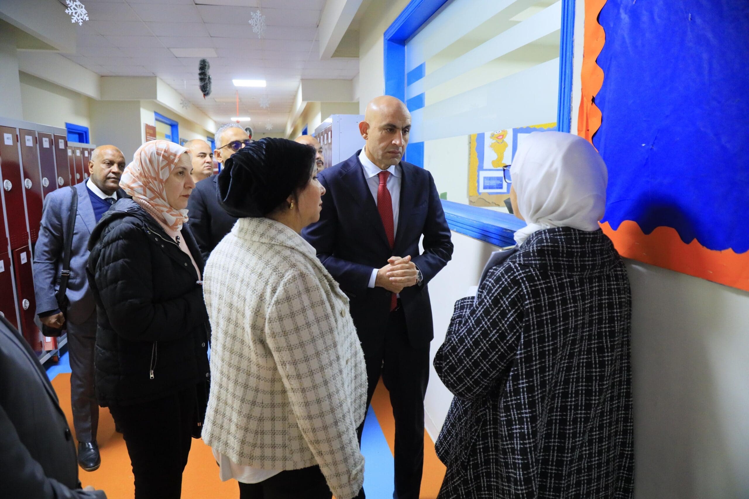 وزير التعليم من مدرسة التجمع : الالتزام بلائحة الانضباط المدرسي وتطبيقها على الطلاب ودون استثناء 1 e9f37268 d050 4ebb 84ce 6cf7d2a0d21c scaled وزير التعليم وزير التعليم من مدرسة التجمع : الالتزام بلائحة الانضباط المدرسي وتطبيقها على الطلاب ودون استثناء موقع في الجامعة