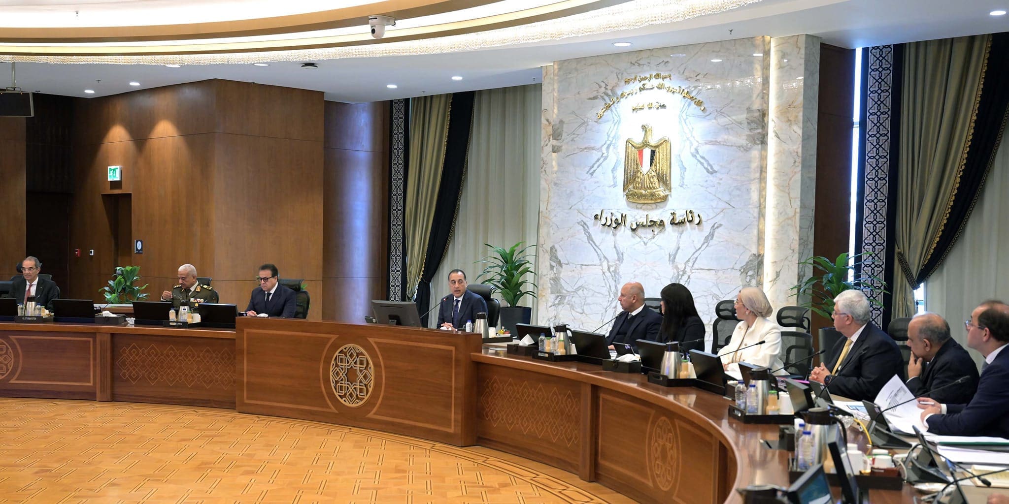 مجلس الوزراء يوافق على مشروع قانون تعديل بعض أحكام قانون الجامعات الخاصة والأهلية 1 اجتماع مجلس الوزراء الحكومة يناير 2025 مجلس الوزراء يوافق على مشروع قانون تعديل بعض أحكام قانون الجامعات الخاصة والأهلية موقع في الجامعة