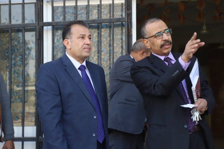 رئيس جامعة جنوب الوادي يناقش الامكانيات المادية والبشرية لإنشاء كلية الطفولة المبكرة 9 رئيس جامعة جنوب الوادي جامعة سوهاج رئيس جامعة جنوب الوادي يناقش الامكانيات المادية والبشرية لإنشاء كلية الطفولة المبكرة موقع في الجامعة