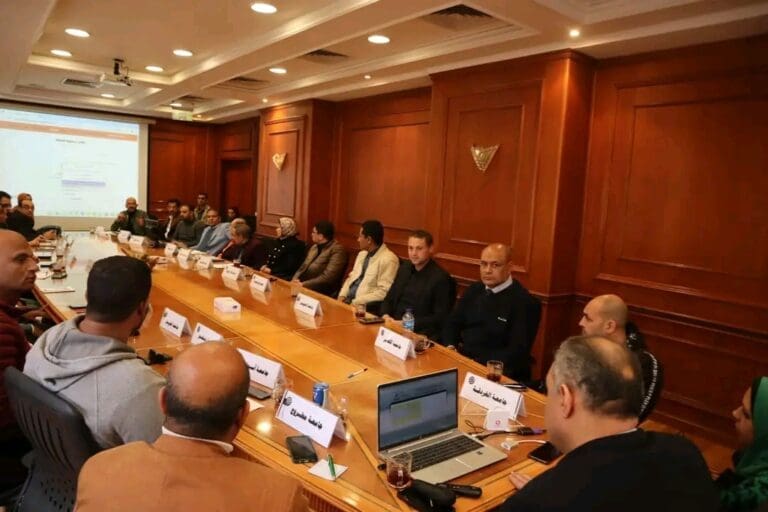 جامعة الأقصر تشارك في ورشة عمل حول منصة تسجيل الأنشطة الطلابية بالجامعات الحكومية 6 1739099805991 جداول جامعة الأقصر تشارك في ورشة عمل حول منصة تسجيل الأنشطة الطلابية بالجامعات الحكومية موقع في الجامعة