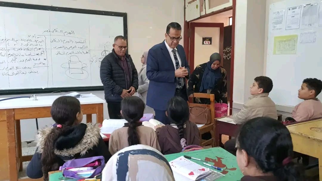 وكيل تعليم الغربية يتابع انتظام سير العملية التعليمية بغرب طنطا 1 1739627308784 الغربية وكيل تعليم الغربية يتابع انتظام سير العملية التعليمية بغرب طنطا موقع في الجامعة