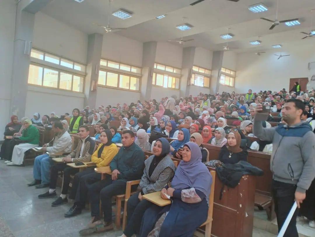 الأزهر للفتوى ينفّذ دورات توعوية في الجامعات بالتعاون مع وزارتي الرياضة والتعليم العالي 1 98 الأزهر الأزهر للفتوى ينفّذ دورات توعوية في الجامعات بالتعاون مع وزارتي الرياضة والتعليم العالي موقع في الجامعة