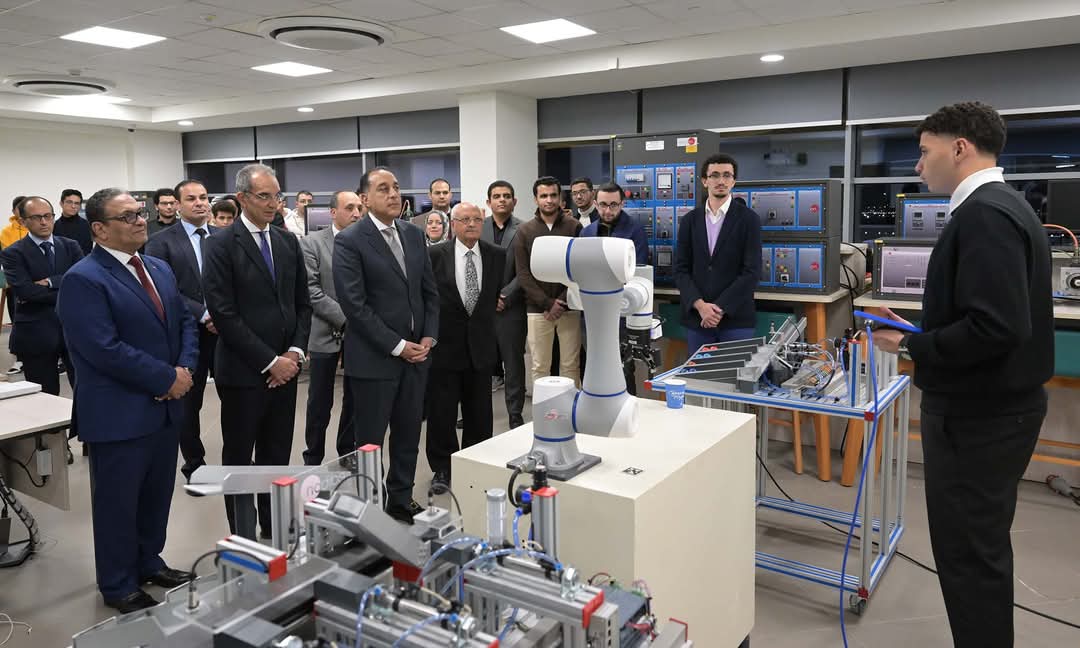 رئيس الوزراء يتفقد جامعة مصر للمعلوماتية: أول جامعة متخصصة في أفريقيا 1 FB IMG 1738695631461 رئيس الوزراء رئيس الوزراء يتفقد جامعة مصر للمعلوماتية: أول جامعة متخصصة في أفريقيا موقع في الجامعة