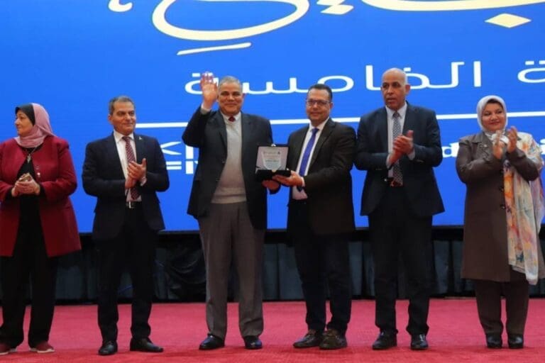 رئيس جامعة كفر الشيخ يشهد حفل تخريج طلاب كلية الطب البشري الدفعة الخامسة دفعة العام الاكاديمي 2023 1 480940307 1040903191396722 8810308056393168663 n رئيس رئيس جامعة كفر الشيخ يشهد حفل تخريج طلاب كلية الطب البشري الدفعة الخامسة دفعة العام الاكاديمي 2023 موقع في الجامعة