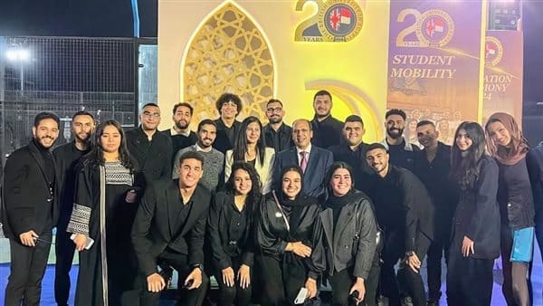 في أجواء رمضانية دافئة، الجامعة البريطانية في مصر تحتفل بالذكرى العشرين لتأسيسها 7 61 في أجواء رمضانية دافئة، الجامعة البريطانية في مصر تحتفل بالذكرى العشرين لتأسيسها موقع في الجامعة