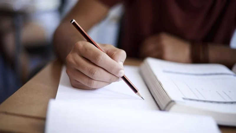 تعرف على مواصفات امتحان اللغة الفرنسية للثانوية العامة 2025 1 994 تعرف على مواصفات امتحان اللغة الفرنسية للثانوية العامة 2025 موقع في الجامعة
