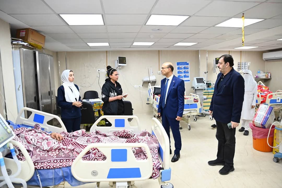رئيس جامعة أسيوط يزور مستشفى الإصابات والطوارئ والمستشفى الجامعي الرئيسي للاطمئنان على الخدمات خلال العيد 1 FB IMG 1743414215238 رئيس رئيس جامعة أسيوط يزور مستشفى الإصابات والطوارئ والمستشفى الجامعي الرئيسي للاطمئنان على الخدمات خلال العيد موقع في الجامعة