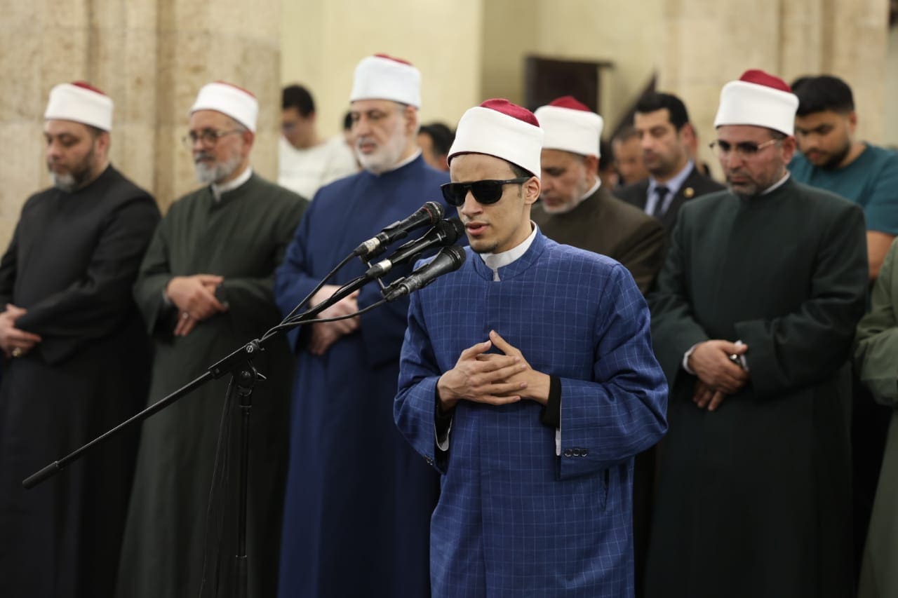"الآن تحقق الحلم" .. أول تعليق من الطالب محمد أحمد حسن من ذوي البصيرة بعد إمامته للمصلين بالجامع الأزهر 1 b4ca887c f62a 4828 94d8 26217b1da865 الجامع الأزهر "الآن تحقق الحلم" .. أول تعليق من الطالب محمد أحمد حسن من ذوي البصيرة بعد إمامته للمصلين بالجامع الأزهر موقع في الجامعة