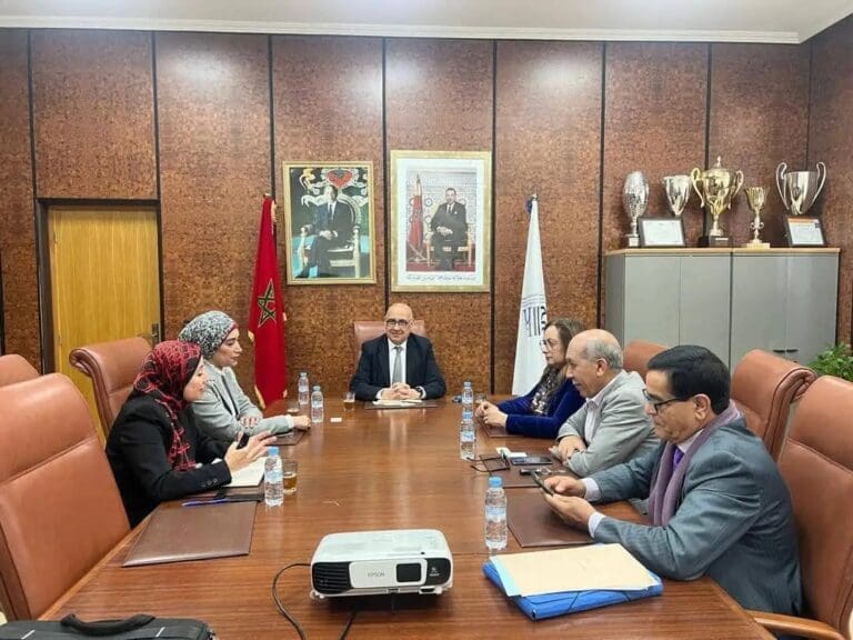 جامعتا الأقصر والحسن الثاني بالدار البيضاء يبحثان التعاون المشترك 27 1745231914046 الدبلومات الفنية جامعتا الأقصر والحسن الثاني بالدار البيضاء يبحثان التعاون المشترك موقع في الجامعة