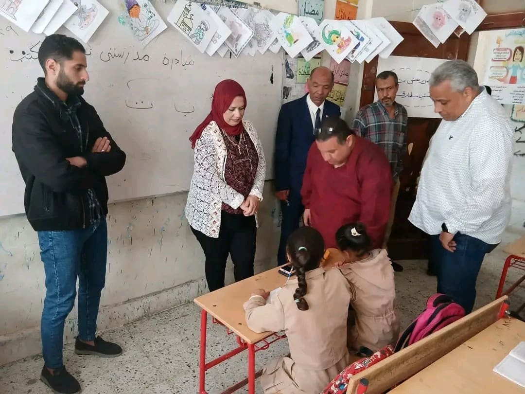 تعليم مطروح: إستبعاد مدير مدرسة الساعدي الابتدائية وإحالة 6 معلمين للتحقيق.. تفاصيل 1 1745921144884 تعليم تعليم مطروح: إستبعاد مدير مدرسة الساعدي الابتدائية وإحالة 6 معلمين للتحقيق.. تفاصيل موقع في الجامعة