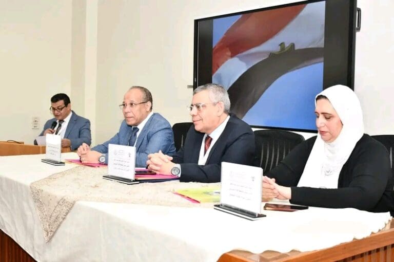 الذكاء الاصطناعي في خدمة البيئة.. مؤتمر علمي بجامعة قناة السويس يستعرض آفاق التنمية المستدامة 14 1745925819257 العلم الذكاء الاصطناعي في خدمة البيئة.. مؤتمر علمي بجامعة قناة السويس يستعرض آفاق التنمية المستدامة موقع في الجامعة