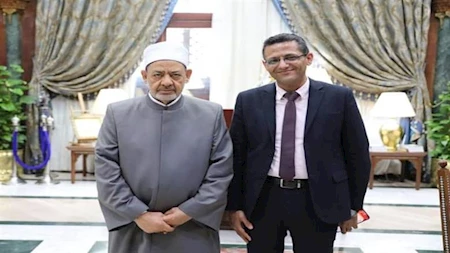 رسالة خاصة من نقيب الصحفيين للإمام الأكبر بعد ضمه لمجلس إعلام الأزهر 21 2025 4 6 11 12 5 47 جامعة القناة رسالة خاصة من نقيب الصحفيين للإمام الأكبر بعد ضمه لمجلس إعلام الأزهر موقع في الجامعة
