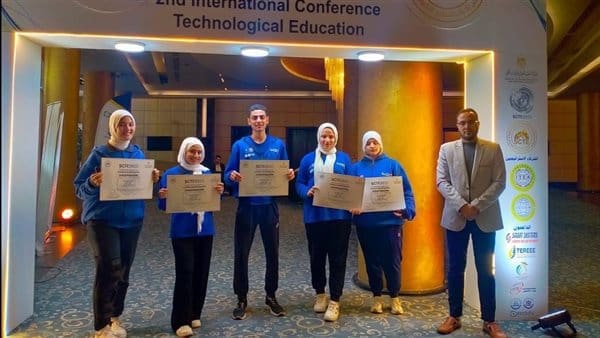 مدرسة "We" بالدقهلية تحقق المركز الخامس عالميًا بمشروع مبتكر لخدمة الصم والبكم 9 مدرسة We