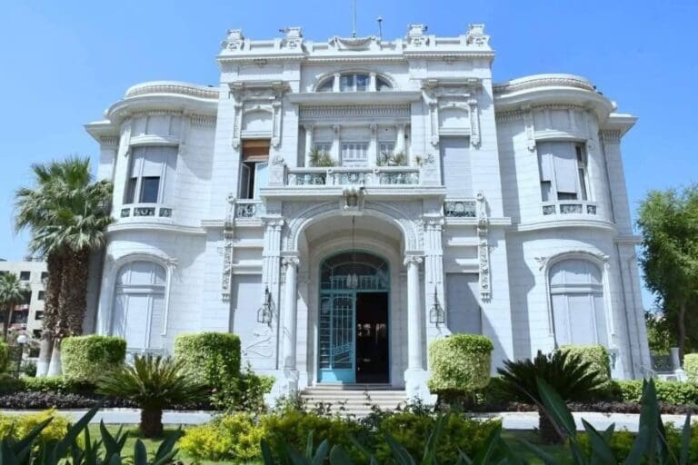 جامعة عين شمس تعتمد نتائج الفائزين بجوائزها العلمية لعام 2024 في مختلف المجالات 13 جامعة عين شمس