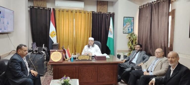 تعليمات مشددة من "عبود" لمديري الإدارات الأزهرية بالجيزة قبل امتحانات الفصل الدراسي الثاني 14 FB IMG 1745159132714 الثانوية تعليمات مشددة من "عبود" لمديري الإدارات الأزهرية بالجيزة قبل امتحانات الفصل الدراسي الثاني موقع في الجامعة