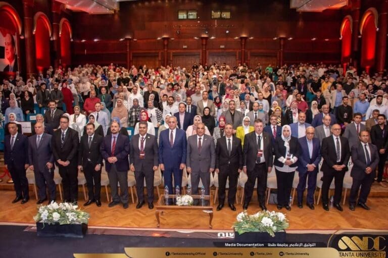 جامعة طنطا تطلق النسخة الـ40 من مؤتمر كلية الطب بعنوان "المستشفيات الجامعية بين التحديات والمستقبل 4 FB IMG 1745351742849 طلاب جامعة طنطا تطلق النسخة الـ40 من مؤتمر كلية الطب بعنوان "المستشفيات الجامعية بين التحديات والمستقبل موقع في الجامعة